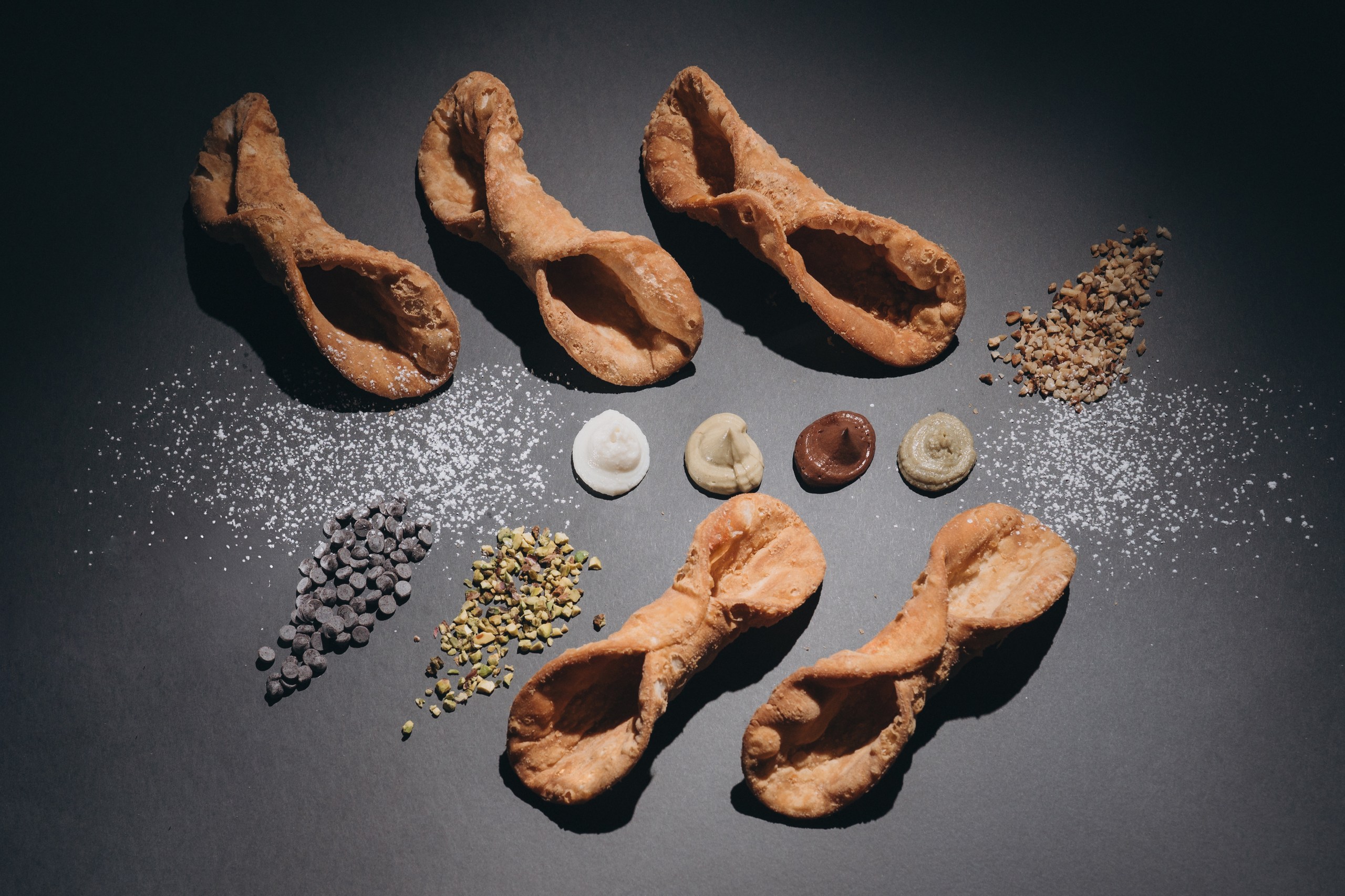 Kit Cannoli con cialde, ricotta di pecora e creme artigianali